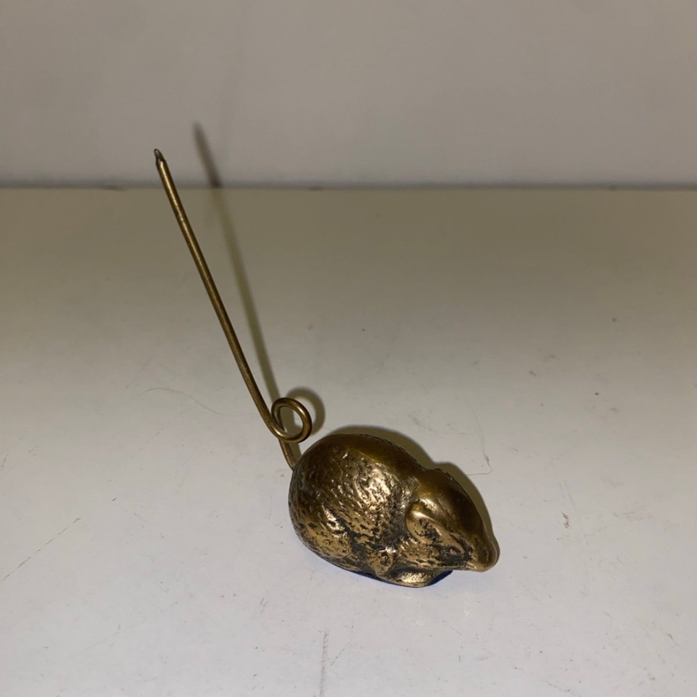 Brass Mouse Paperweight A cute small brass mouse perfect for a paperweight decor